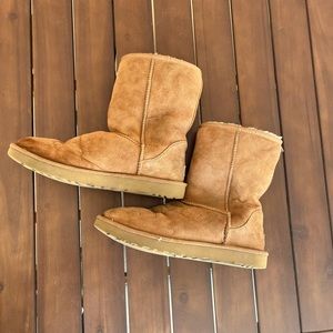 UGG classic short boot